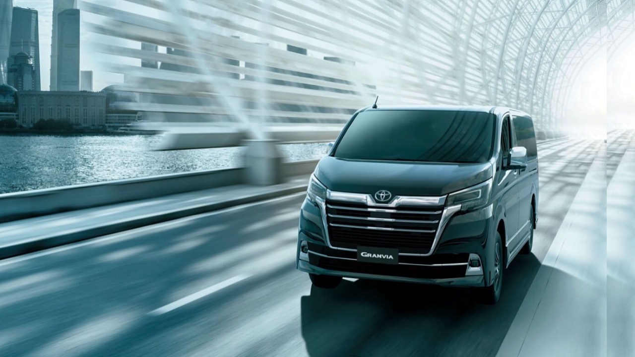 Prices and Specifications for Toyota Granvia 2024 in UAE Autopediame